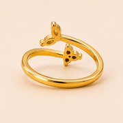 Anillo Sirena Naia Hadorelle look editorial