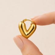 Detalle de Aretes Amour Dorados Hadorelle