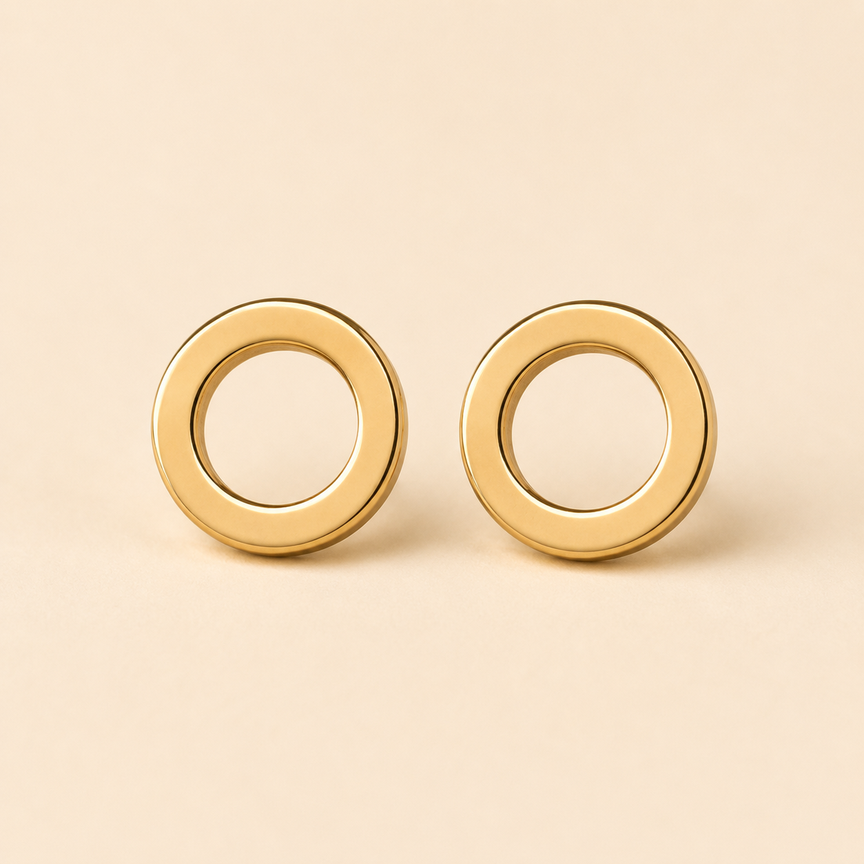 Aretes Círculo Célie Dorados