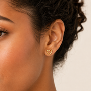 Detalle de Aretes Corazón Maelle Dorados Hadorelle