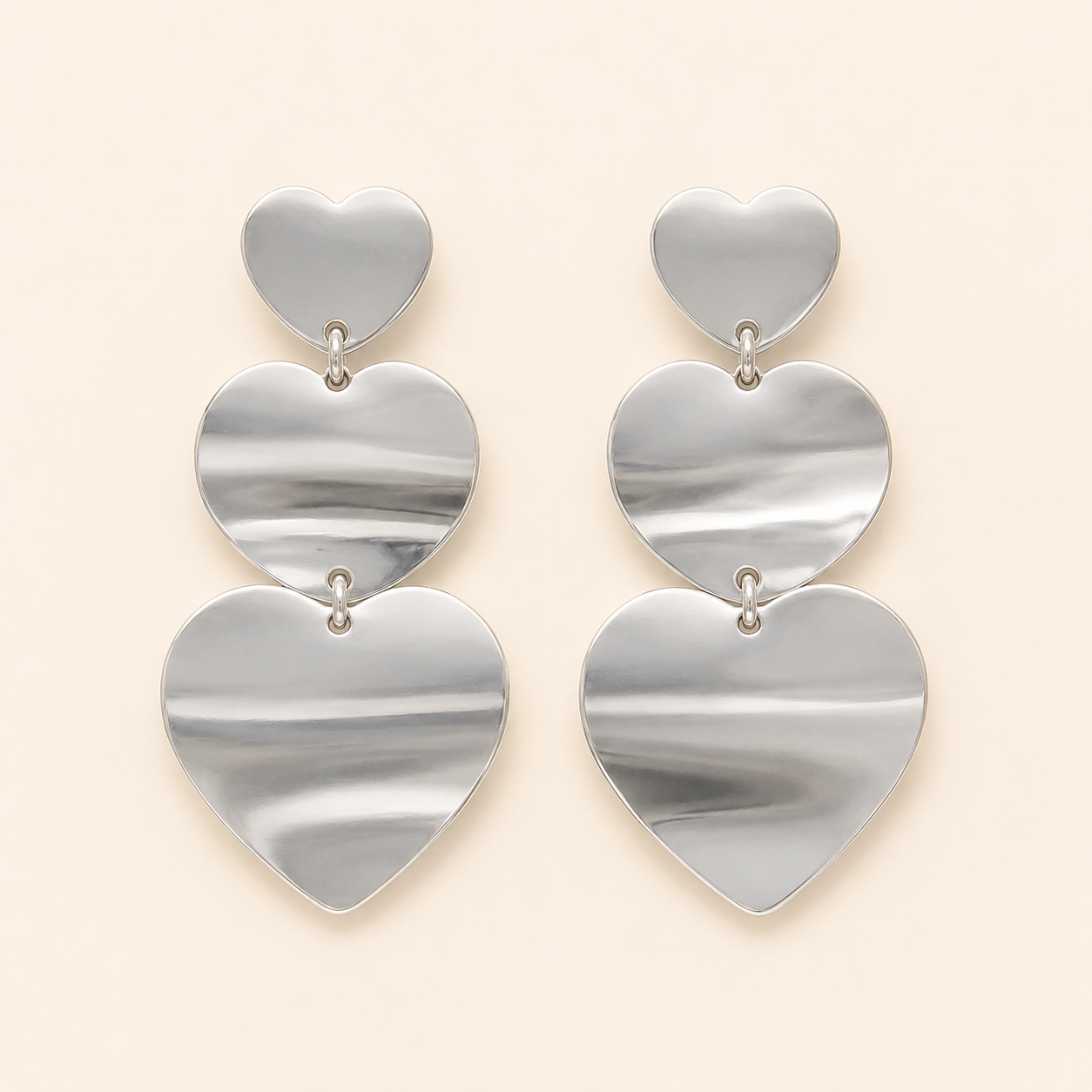 Aretes Elysiane Trío de Corazones Plata .925