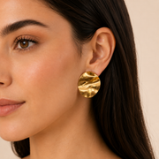 Aretes Ondra Dorados Hadorelle modelado