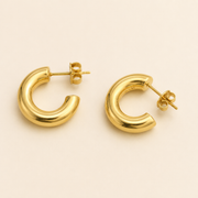 Arracadas Bruna Acero Dorado Hadorelle look editorial