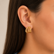 Detalle de Arracadas Sienna Alambre Dorado Hadorelle