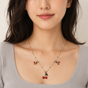 Collar Merie Cerezas Dorado