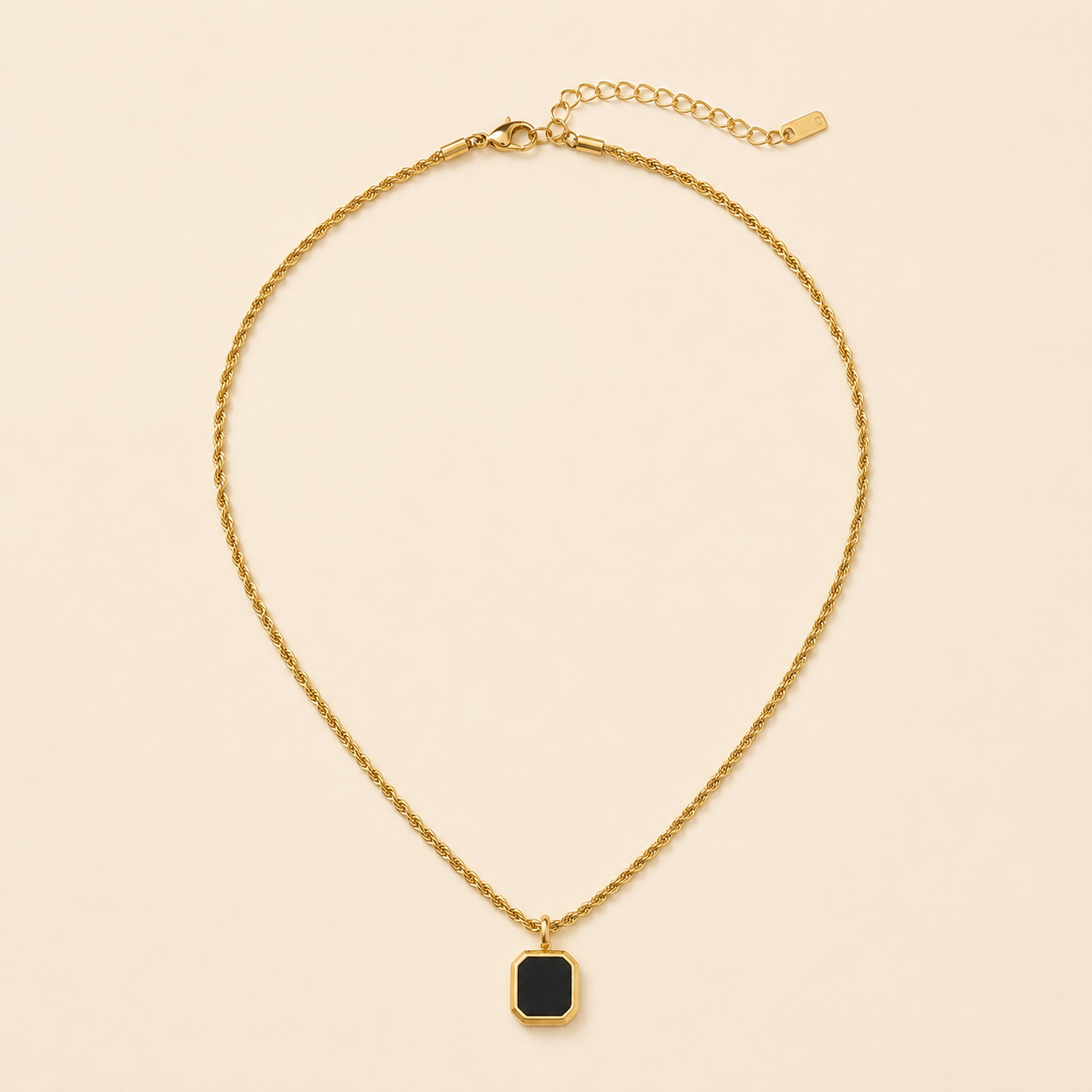 Collar Nera Titanio Hadorelle en acero inoxidable