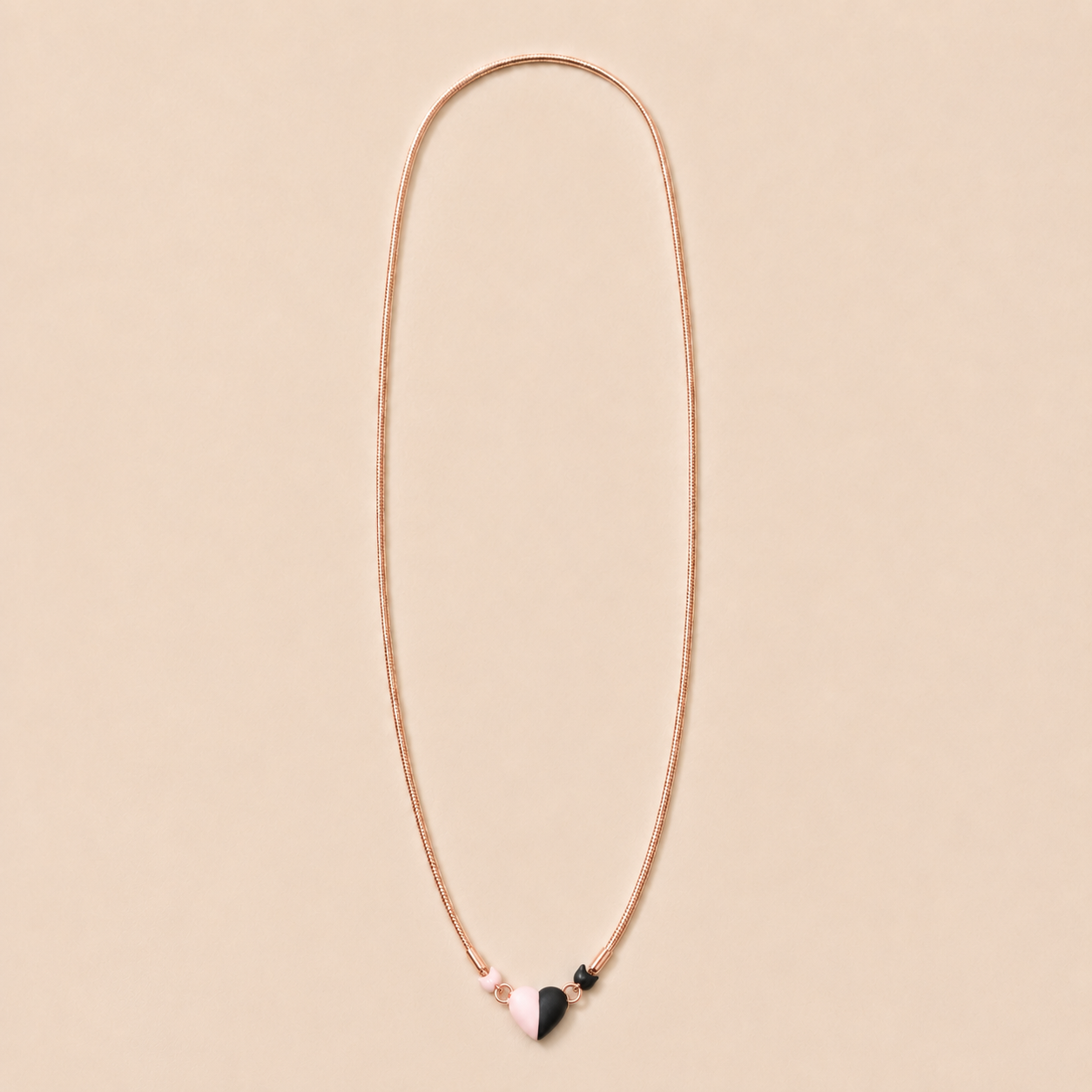 Collar Velisse Corazón Magnético Rosado