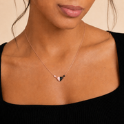Collar Velisse Corazón Magnético Rosado