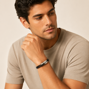 Pulsera Bastien Multicapa Cuero Negro y Acero